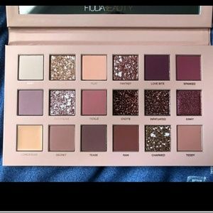 Huda beauty pallet